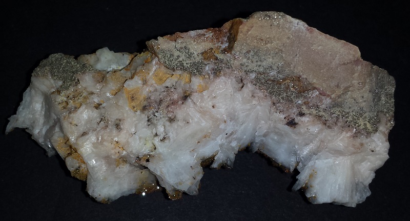 Barite with Vanadinite