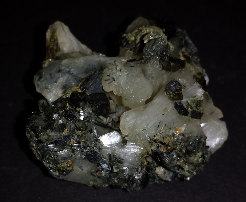 Epidote crystals on Stilbite