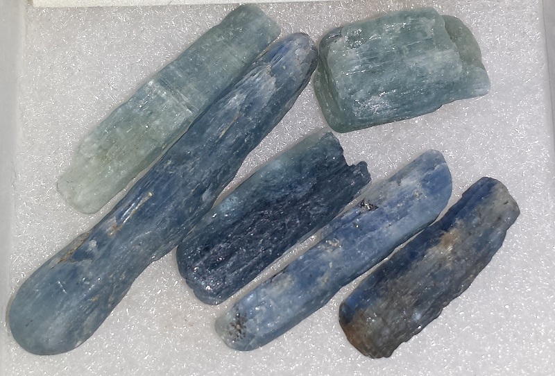 Kyanite Blades