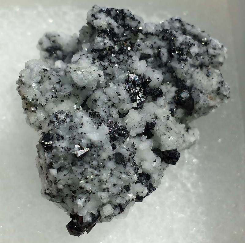 Magnetite with Dolomite