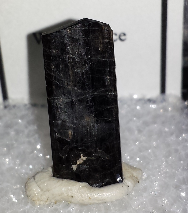 Fluoro-Richterite specimen