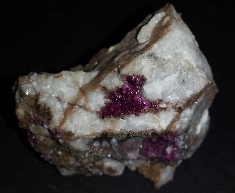 Roselite and Wendwilsonite Crystals