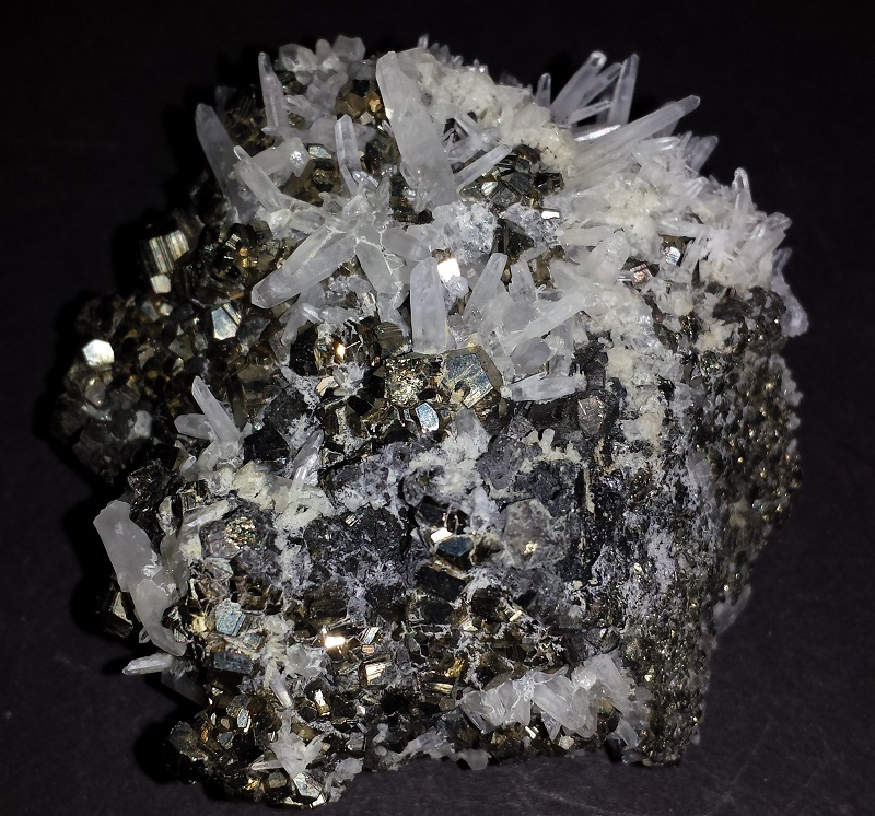 Sphalerite, Quartz and Pyrite