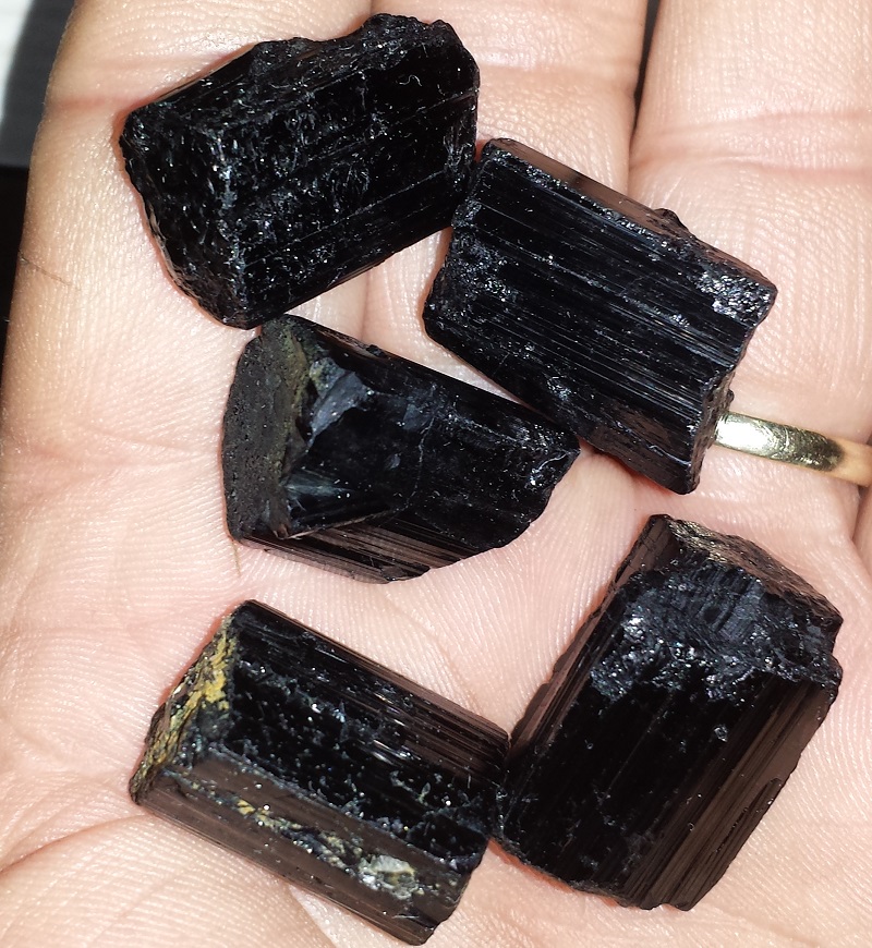 5 Pieces of Black tourmaline