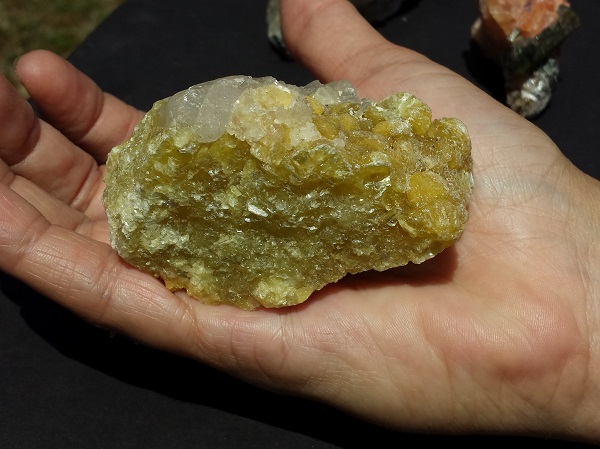 Yellow Star Mica