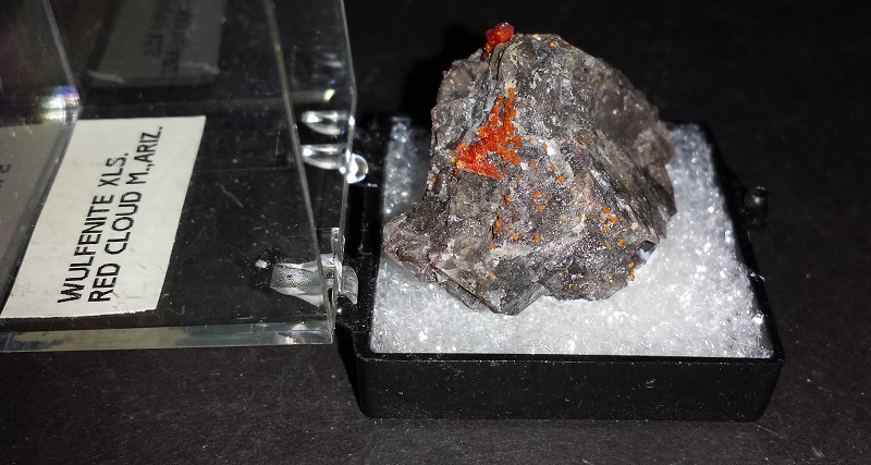 Wulfenite Crystals