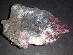 Erythrite