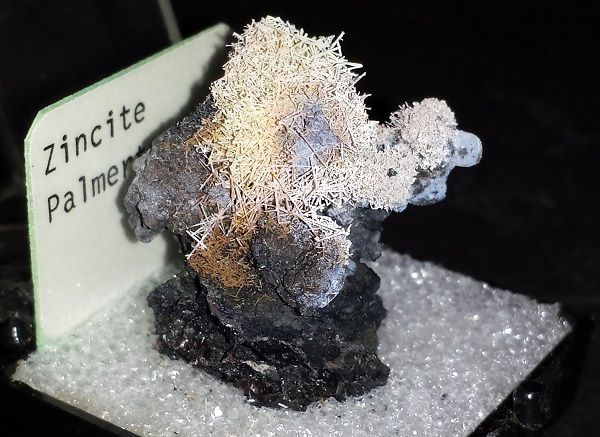 Zincite