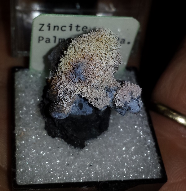 Zincite