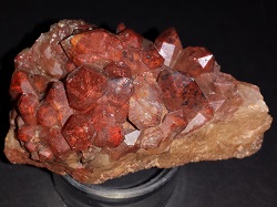 Red Quartz with Hematite 