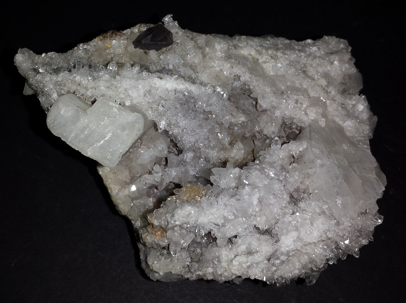 Sphalerite with Quartz and Calcite