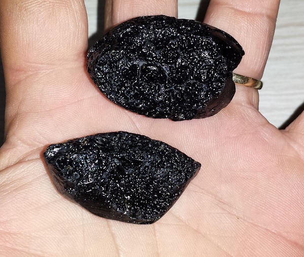 Tektite