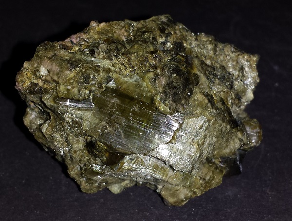 Tourmaline on Quartz