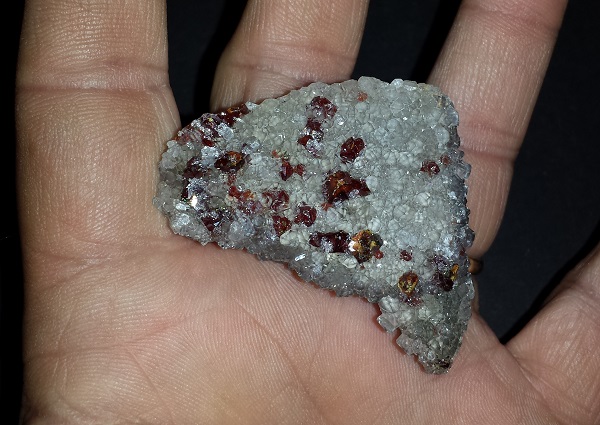 Garnet on Quartz